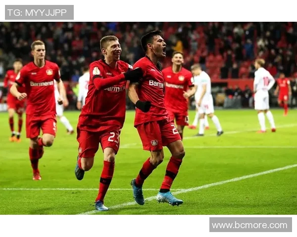 奥格斯堡遭遇惨败,科隆客场斩获胜利——德甲焦点战分析 奥格斯堡遭遇惨败,科隆客场斩获胜利——德甲焦点战分析