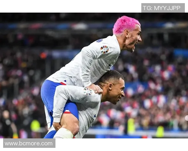 巴黎圣日耳曼瞄准巴萨前锋格列兹曼：转会传闻再掀波澜