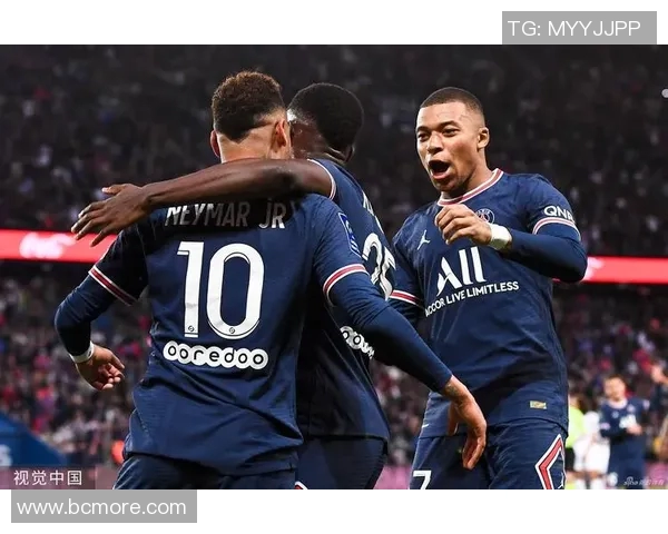 巴黎圣日耳曼荣膺法甲冠军，内马尔破门帮助球队提前一轮夺冠
