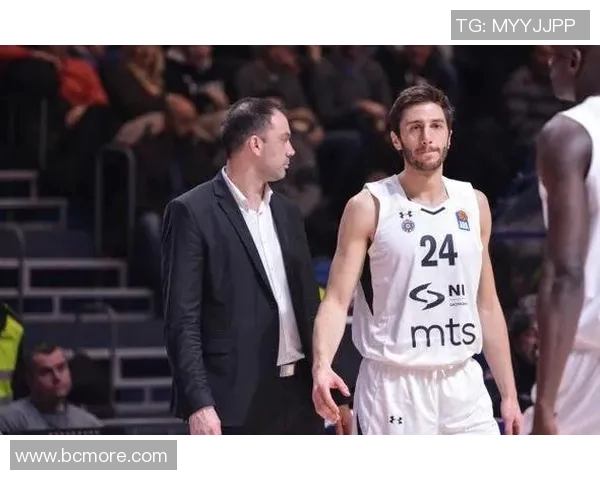 北京首钢队外援马尔科-查卡莱维奇：球场之外的热情闪光