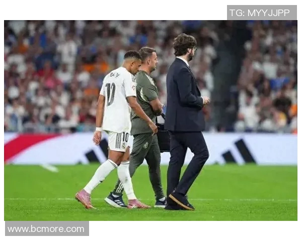 皇马球星受伤将缺席重要比赛，球迷担心球队前景