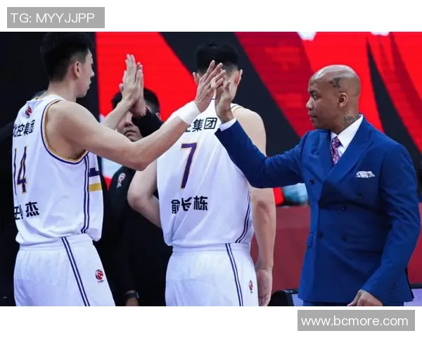 马布里在中国开设篮球训练营，致力于培养年轻球员