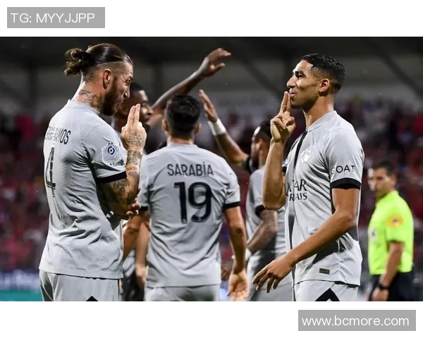 内马尔缺阵巴黎圣日耳曼险胜兰斯，博卡里尔弗利公开赛头球破门成巴黎英雄