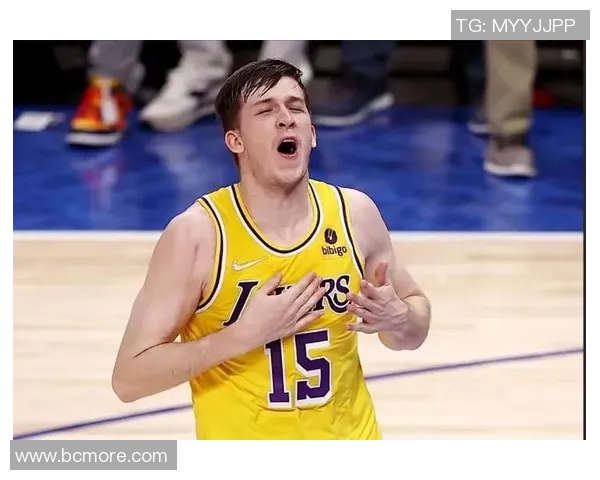 灰熊逆袭湖人，莫兰特豪取大三双：天才少年引领灰熊崛起